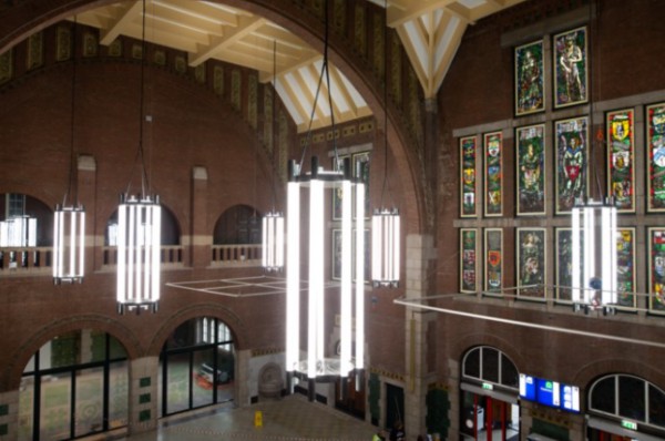 NS-station Maastricht wordt vandaag na 105 jaar officieel geopend NS-station Maastricht wordt vandaag na 105 jaar officieel geopend