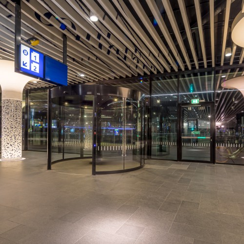 Station Delft-001